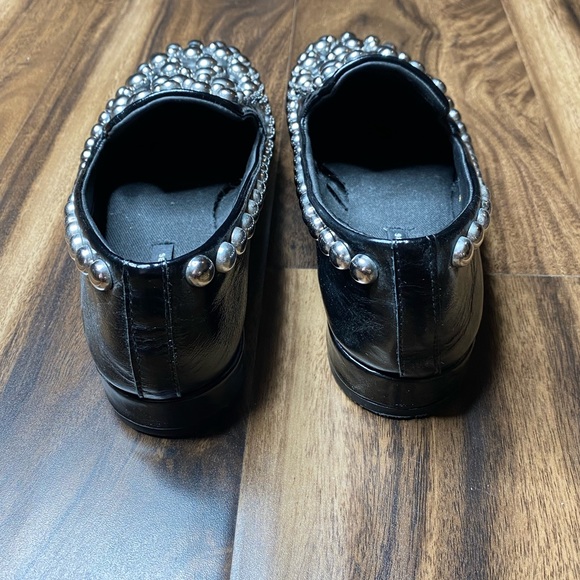 Loafer - Picture 2 of 6